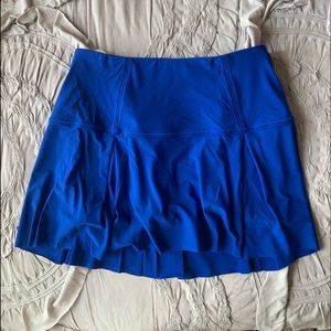 LULULEMON Lost in Pace Skirt 4” cobalt blue